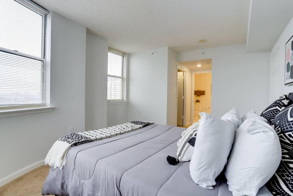 Fantastic 2 Bedroom Condo At Ballston With Gym Arlington Luaran gambar